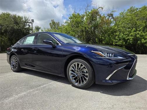 2025 Lexus ES 300h Luxury