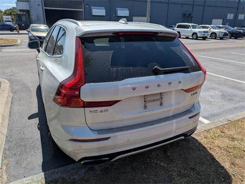 2018 Volvo XC60 T6 R-Design