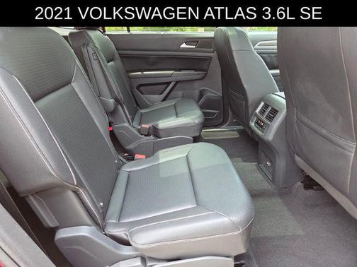 Red Metallic 2021 Volkswagen Atlas 3.6L SE w/Technology