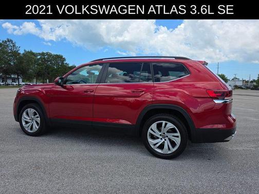 Red Metallic 2021 Volkswagen Atlas 3.6L SE w/Technology