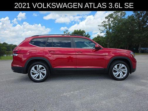 Red Metallic 2021 Volkswagen Atlas 3.6L SE w/Technology
