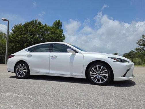 Eminent White Pearl 2020 Lexus ES 350 Base