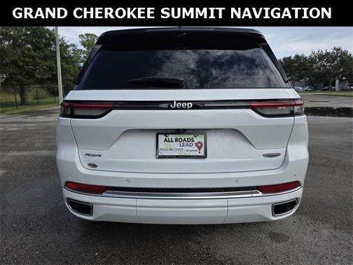 2023 Jeep Grand Cherokee Summit