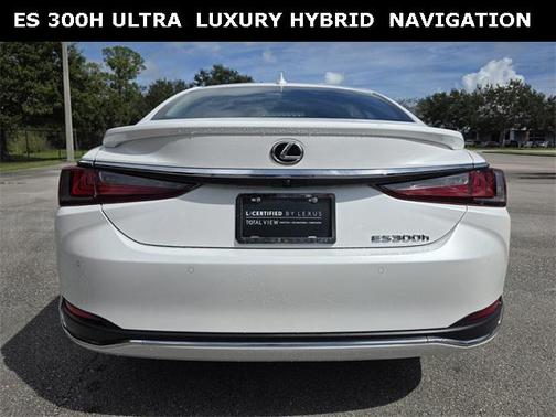 2024 Lexus ES 300h Ultra Luxury