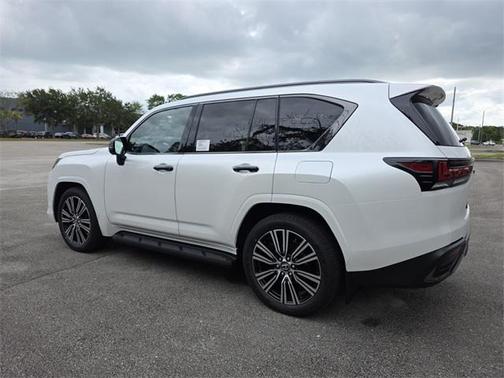 2025 Lexus LX 600 Luxury
