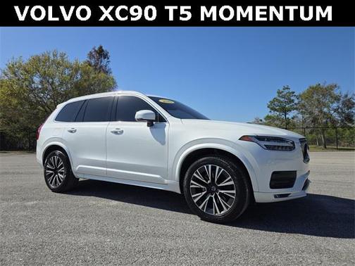 2020 Volvo XC90 T5 Momentum