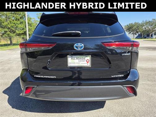 2022 Toyota Highlander Limited