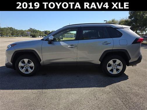 2019 Toyota RAV4 XLE