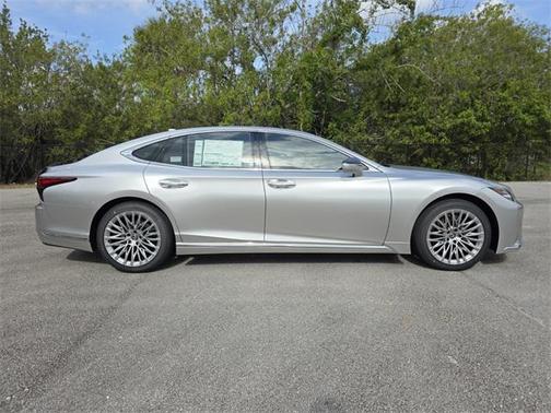 2025 Lexus LS 500 Base