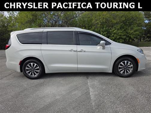 2021 Chrysler Pacifica Touring L