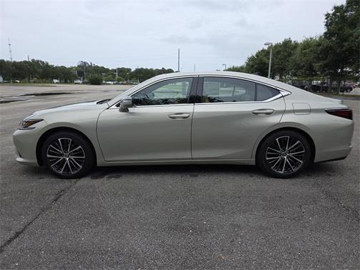 2025 Lexus ES 350 Base