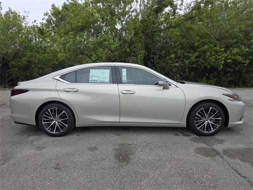 2025 Lexus ES 350 Base