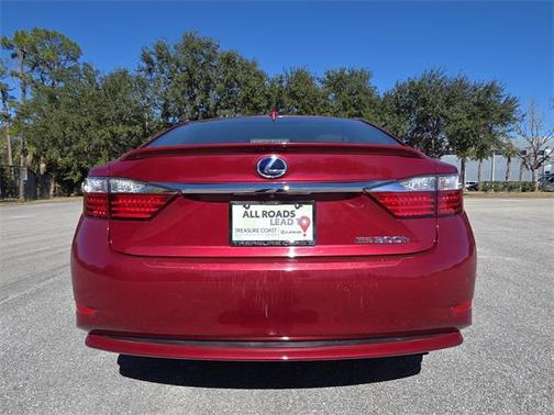 2015 Lexus ES 300h Base