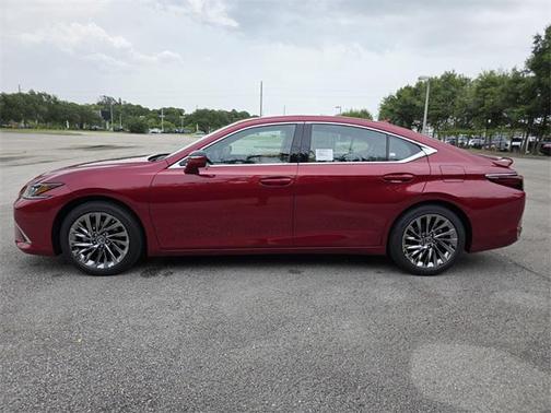 2025 Lexus ES 300h Luxury
