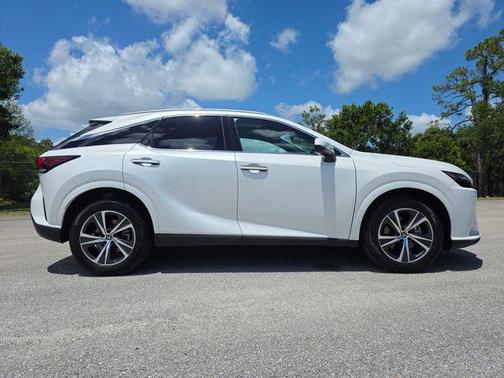 Eminent White Pearl 2023 Lexus RX 350 Premium