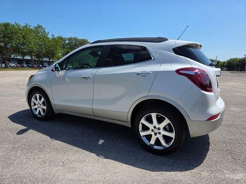White Frost Tricoat 2019 Buick Encore Essence