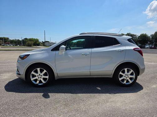 White Frost Tricoat 2019 Buick Encore Essence