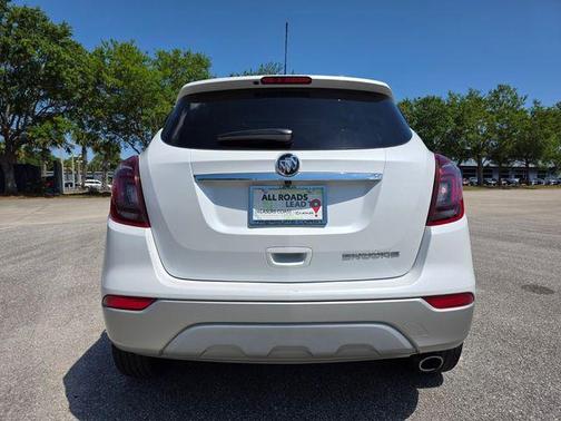White Frost Tricoat 2019 Buick Encore Essence
