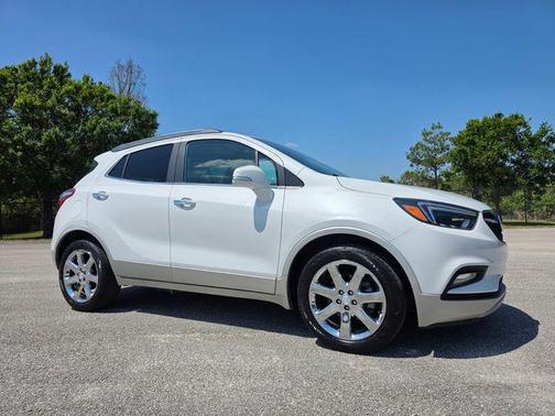 White Frost Tricoat 2019 Buick Encore Essence