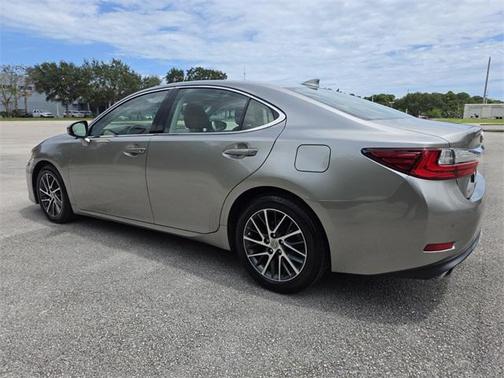 2017 Lexus ES 350 Base