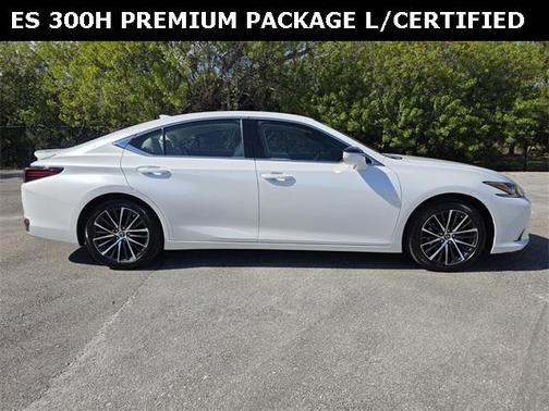 2025 Lexus ES 300h Premium