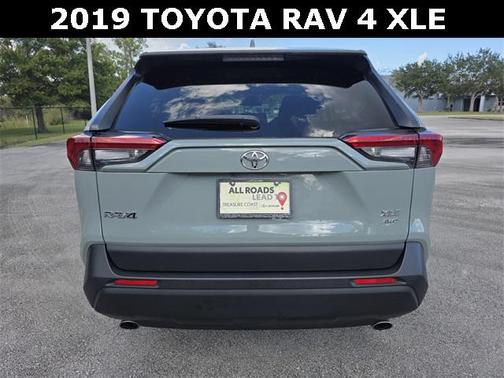2019 Toyota RAV4 XLE