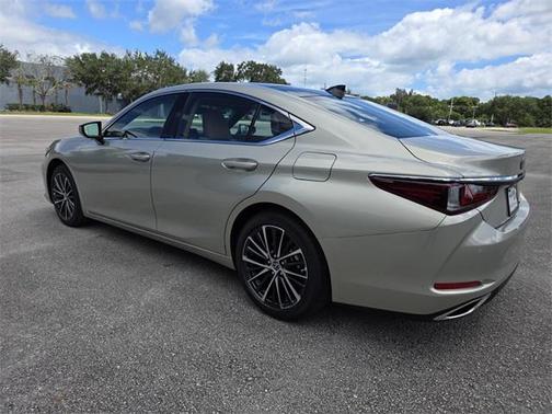 2025 Lexus ES 350 Base