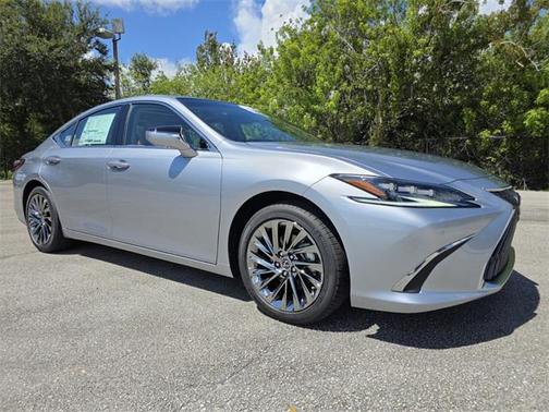 2025 Lexus ES 350 Ultra Luxury