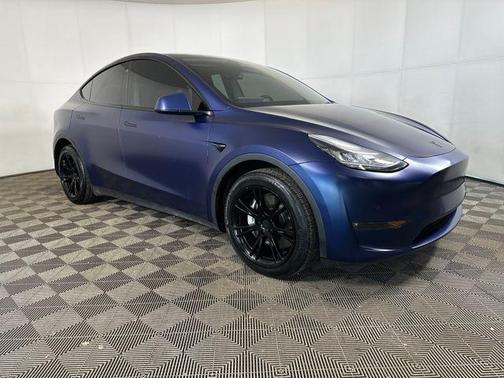 2022 Tesla Model Y Long Range Dual Motor All-Wheel Drive