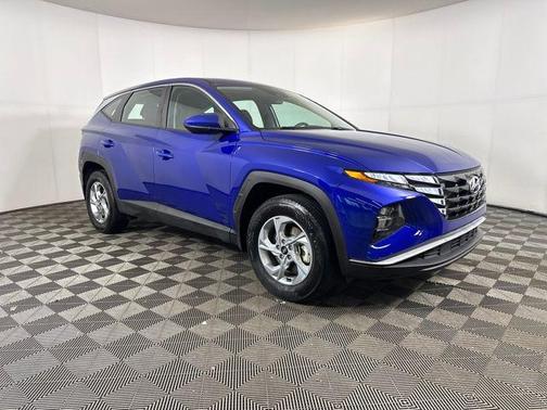 2023 Hyundai TUCSON SE