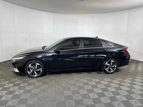 2021 Hyundai ELANTRA Limited