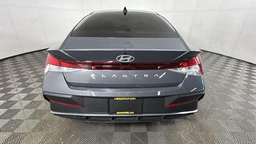 Ecotronic Gray 2024 Hyundai ELANTRA SEL