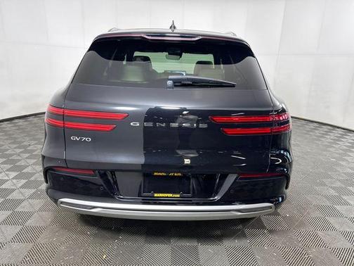 2024 Genesis Electrified GV70 Advanced AWD