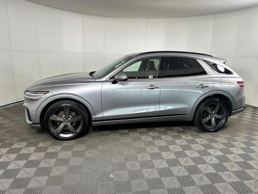 2024 Genesis GV70 3.5T AWD Sport