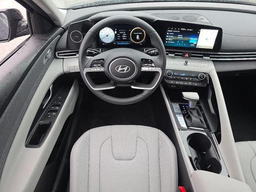 Abyss Black 2026 Hyundai ELANTRA Limited