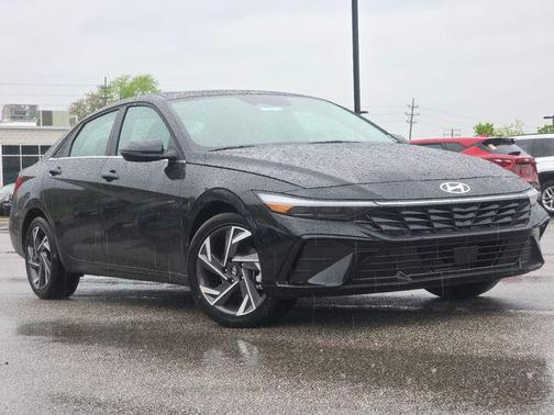 Abyss Black 2026 Hyundai ELANTRA Limited