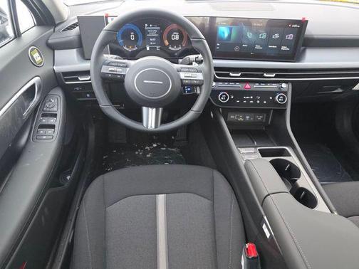 2026 Hyundai SONATA SEL