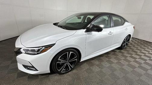 Aspen White/Super Black 2020 Nissan Sentra SR