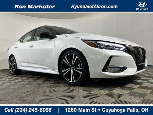Aspen White/Super Black 2020 Nissan Sentra SR