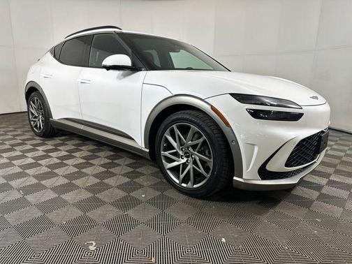 2023 Genesis GV60 Advanced AWD