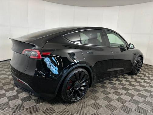 2022 Tesla Model Y Performance Dual Motor All-Wheel Drive