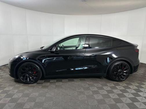 2022 Tesla Model Y Performance Dual Motor All-Wheel Drive