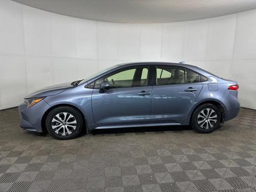 2022 Toyota Corolla Hybrid LE