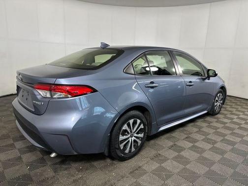 2022 Toyota Corolla Hybrid LE