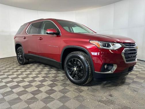 2021 Chevrolet Traverse LT Cloth