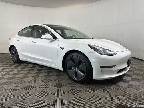 2020 Tesla Model 3 Long Range