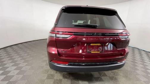 Velvet Red Pearlcoat 2023 Jeep Grand Cherokee Altitude