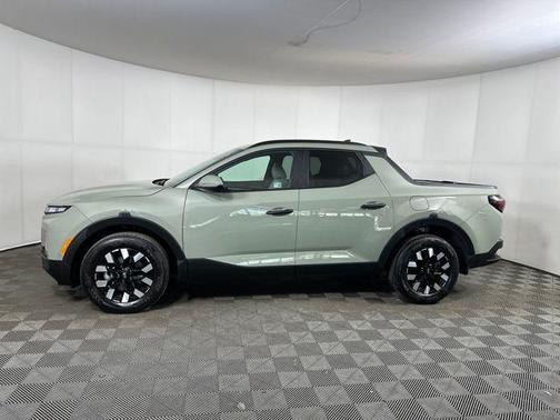 2025 Hyundai SANTA CRUZ SEL Activity