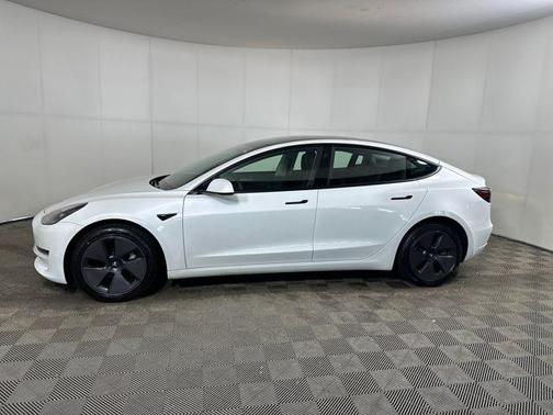 2023 Tesla Model 3 Standard Range