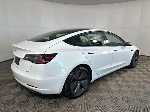 2023 Tesla Model 3 Standard Range